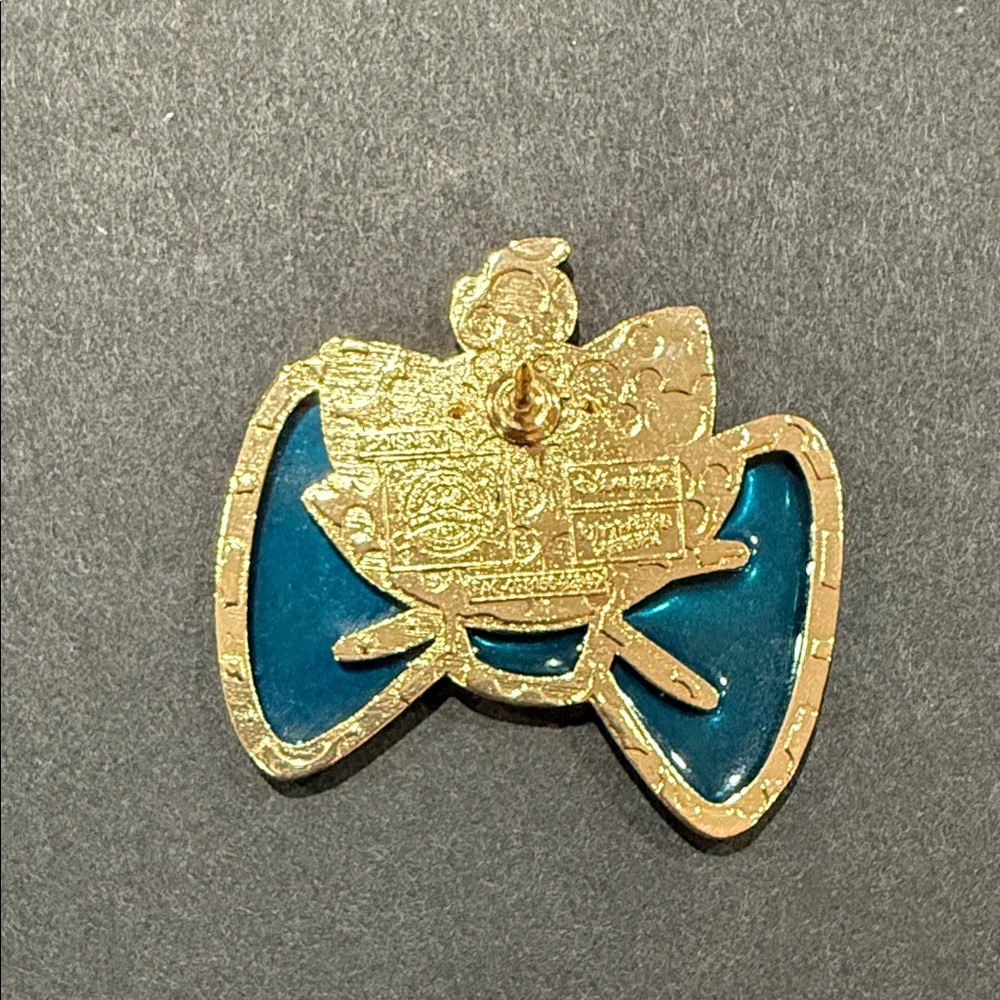 Disney Cat Pin with Turquoise Bow - Picture 2 of 3